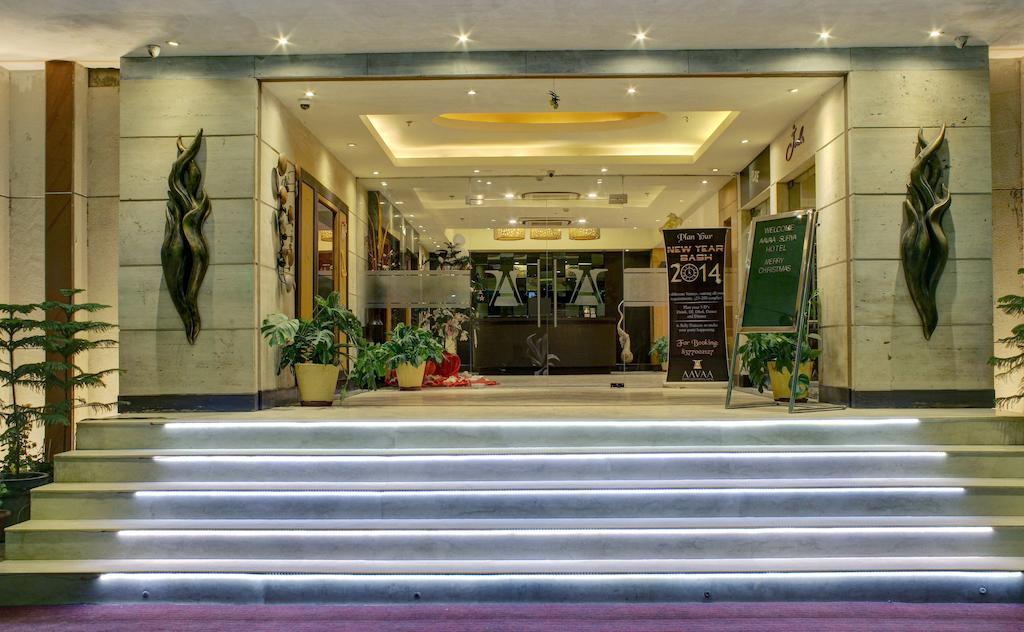 Aavaa Surya Continental Hotel Nova Deli Exterior foto